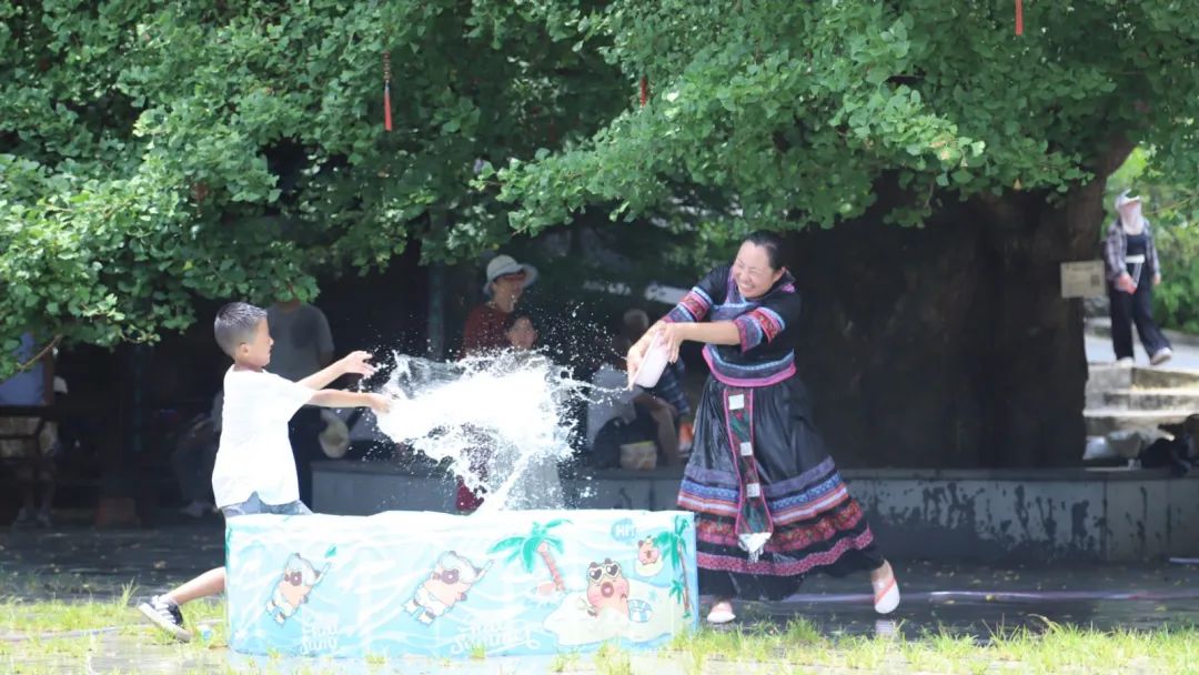 修文县举行“山水六屯 诗画桃源”乡村振兴民俗风情文化季活动